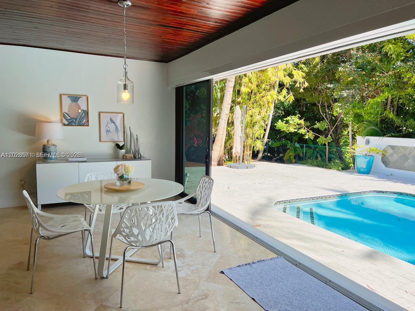 ALLISON ESTATES - Residential Lease