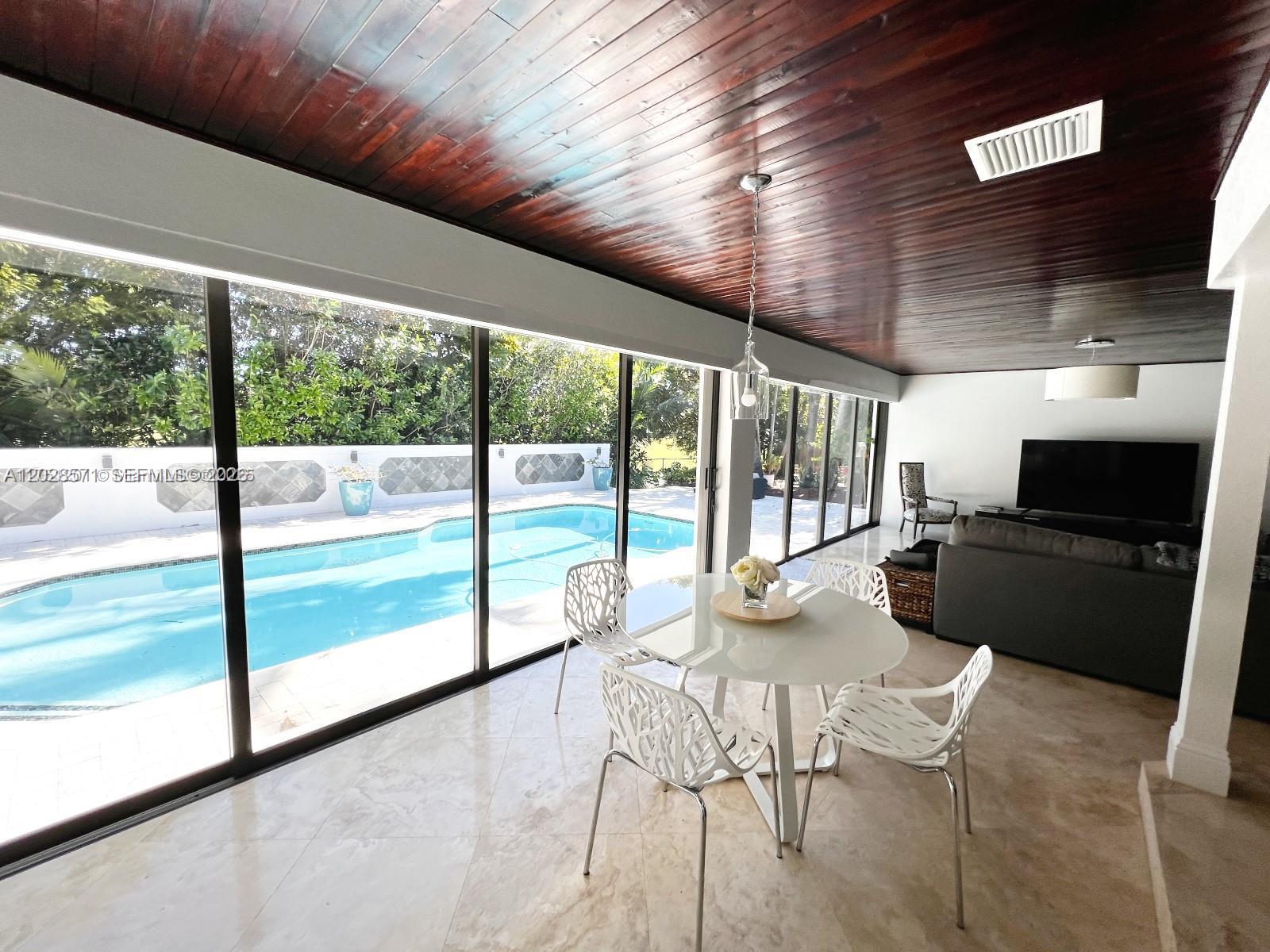 ALLISON ESTATES - Residential Lease