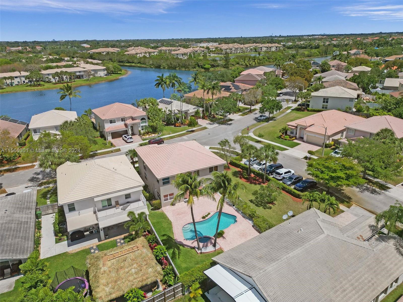 PEMBROKE ISLES 1 - Residential