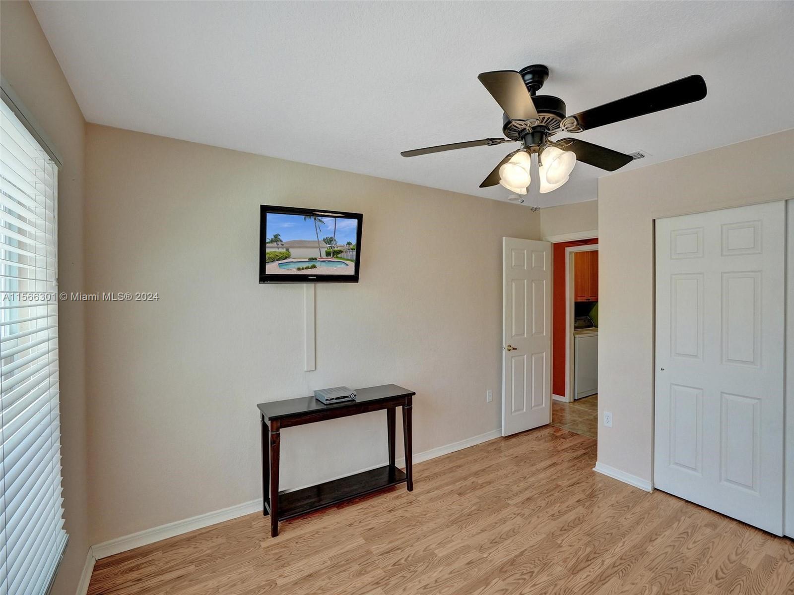 PEMBROKE ISLES 1 - Residential