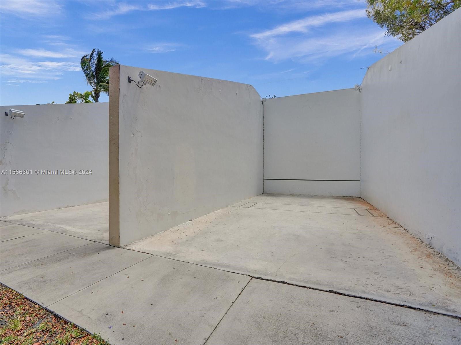PEMBROKE ISLES 1 - Residential