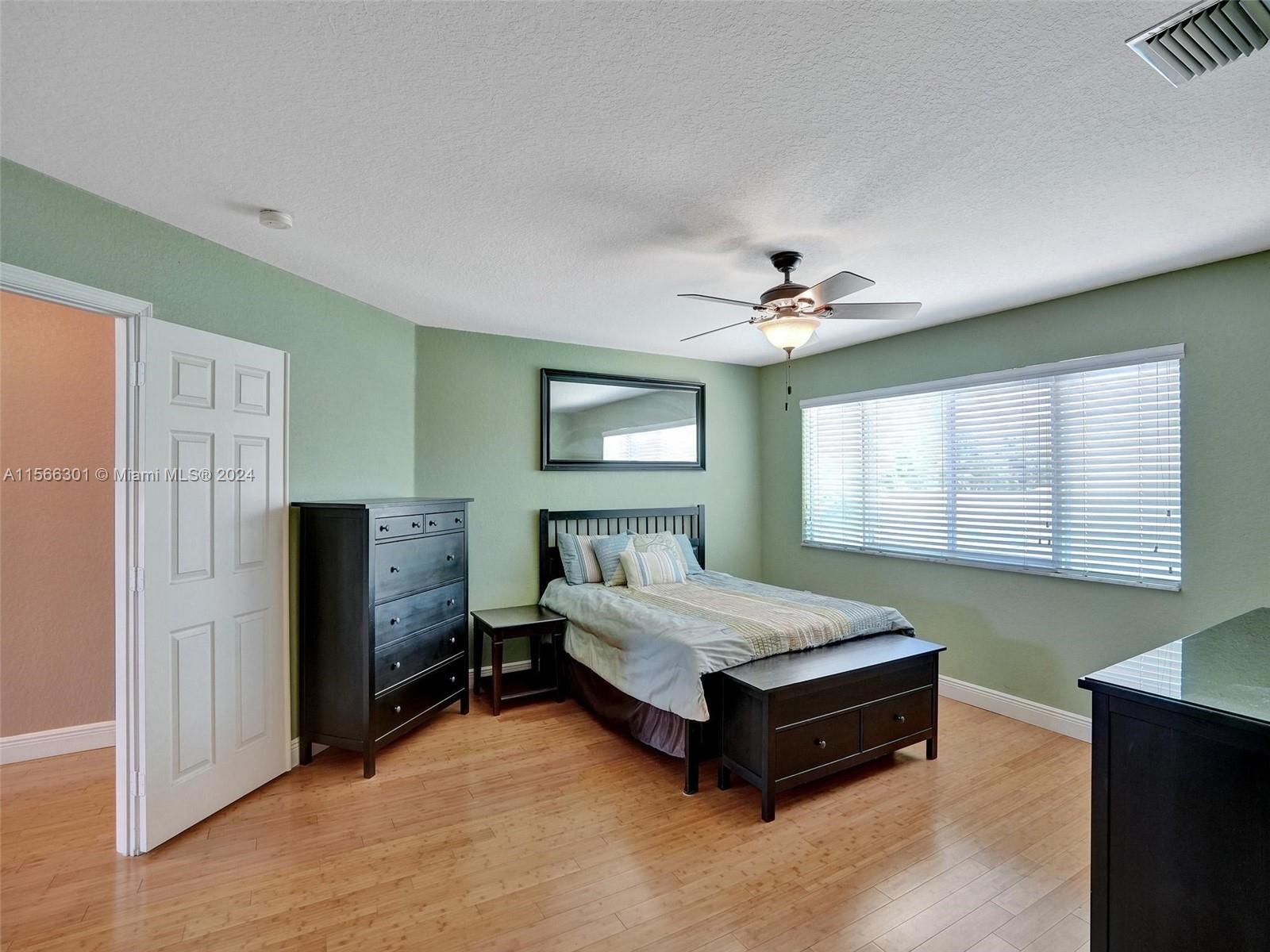 PEMBROKE ISLES 1 - Residential