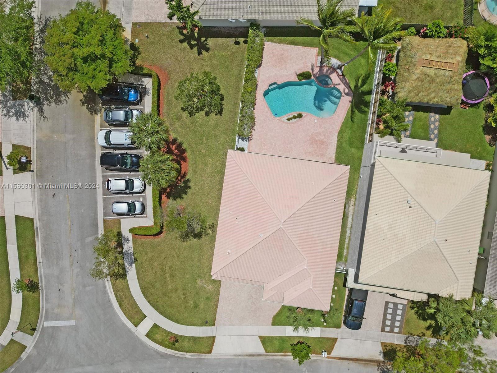 PEMBROKE ISLES 1 - Residential