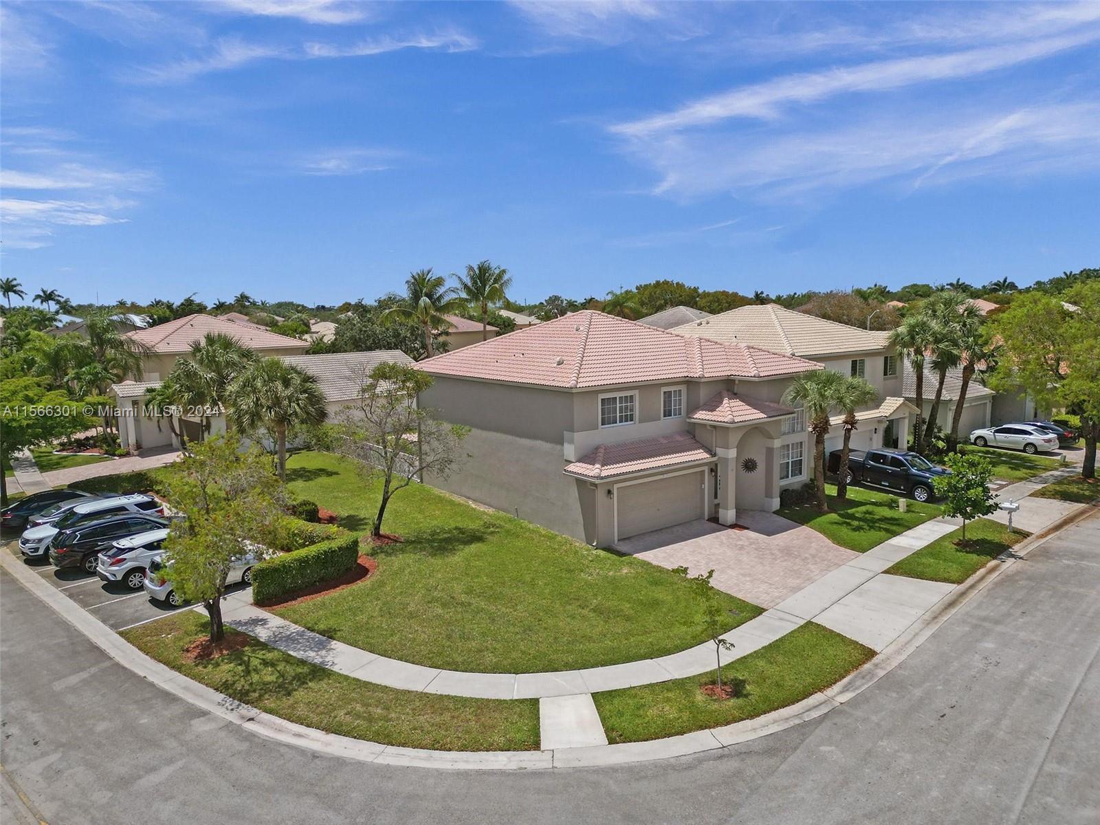 PEMBROKE ISLES 1 - Residential