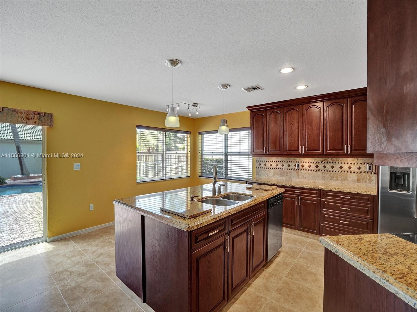 PEMBROKE ISLES 1 - Residential