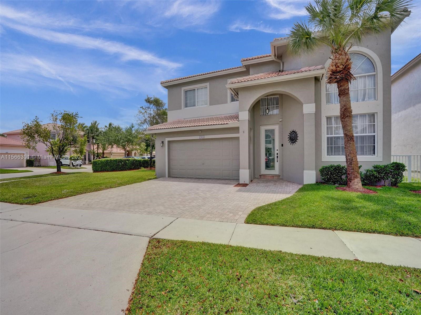 PEMBROKE ISLES 1 - Residential
