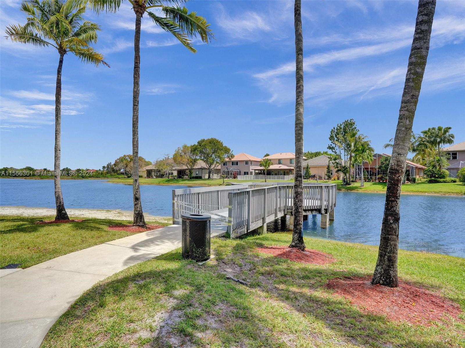 PEMBROKE ISLES 1 - Residential