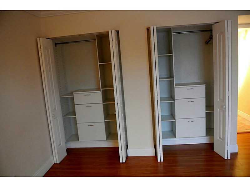 Winston Towers 700 - Residential Lease