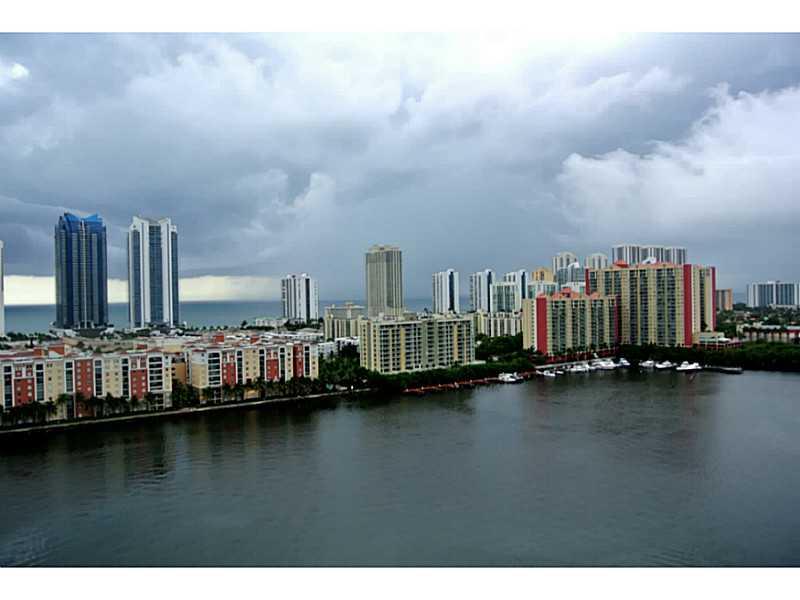 Winston Towers 700 - Residential Lease