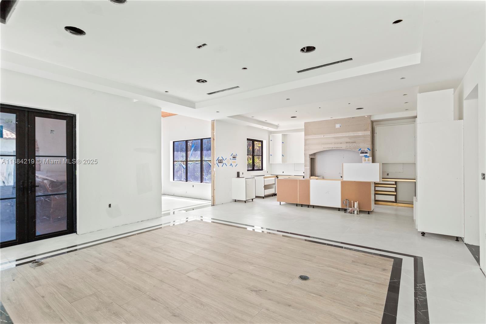 NORTH PINECREST - Residential