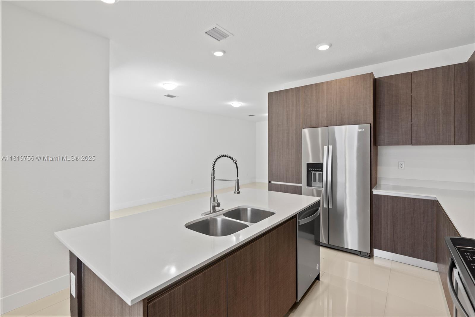 CENTURY PARK PLACE - Residential Lease