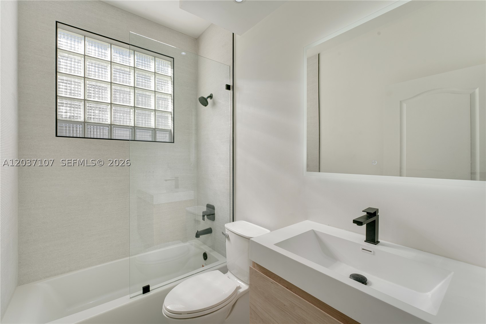 AVENTURA LAKES - PHASE II - Residential