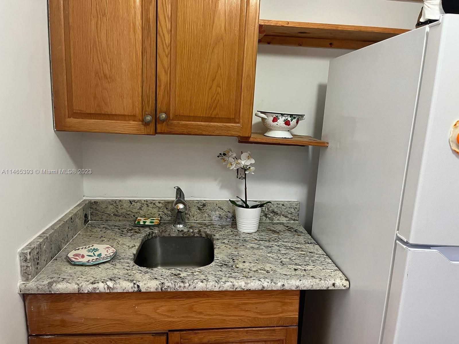 NORTH HOLLYWOOD - Residential Lease