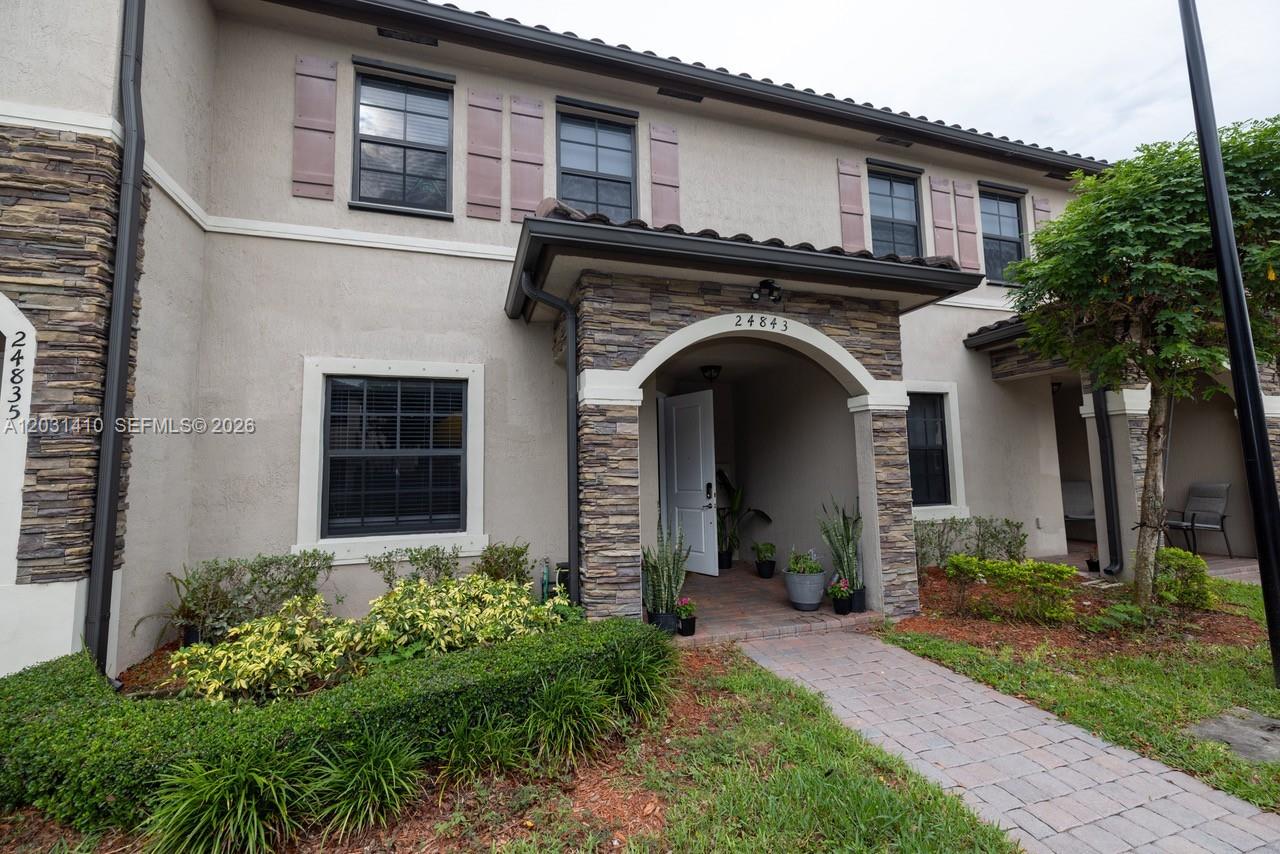 Excellent opportunity in Coco Palm Estates. This property offers a spacious layout, desirable location, and strong appeal for both owner-occupants and investors alike. Conveniently situated near major employment centers, shopping, dining, and transportation routes. Don't miss the chance to secure a property in a growing area of Miami-Dade County.