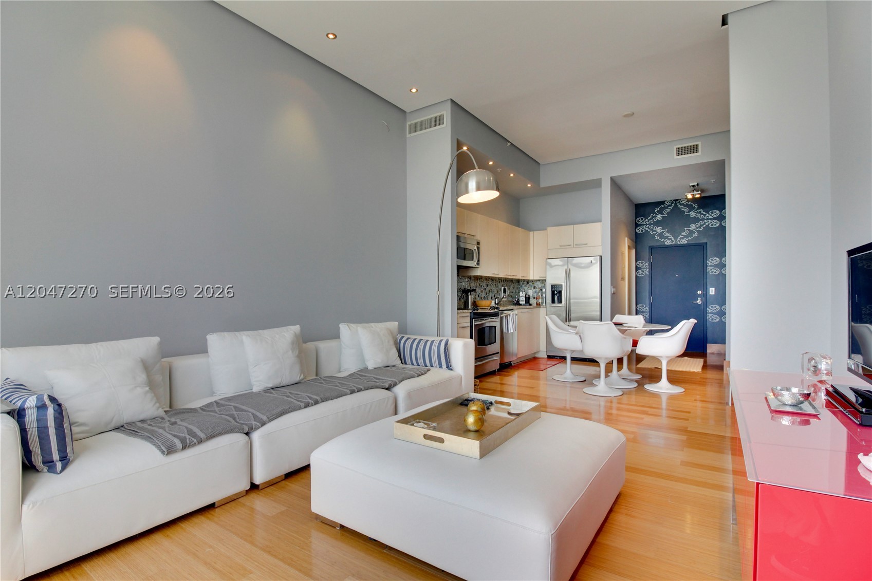 THE MERIDIAN CONDO - Residential