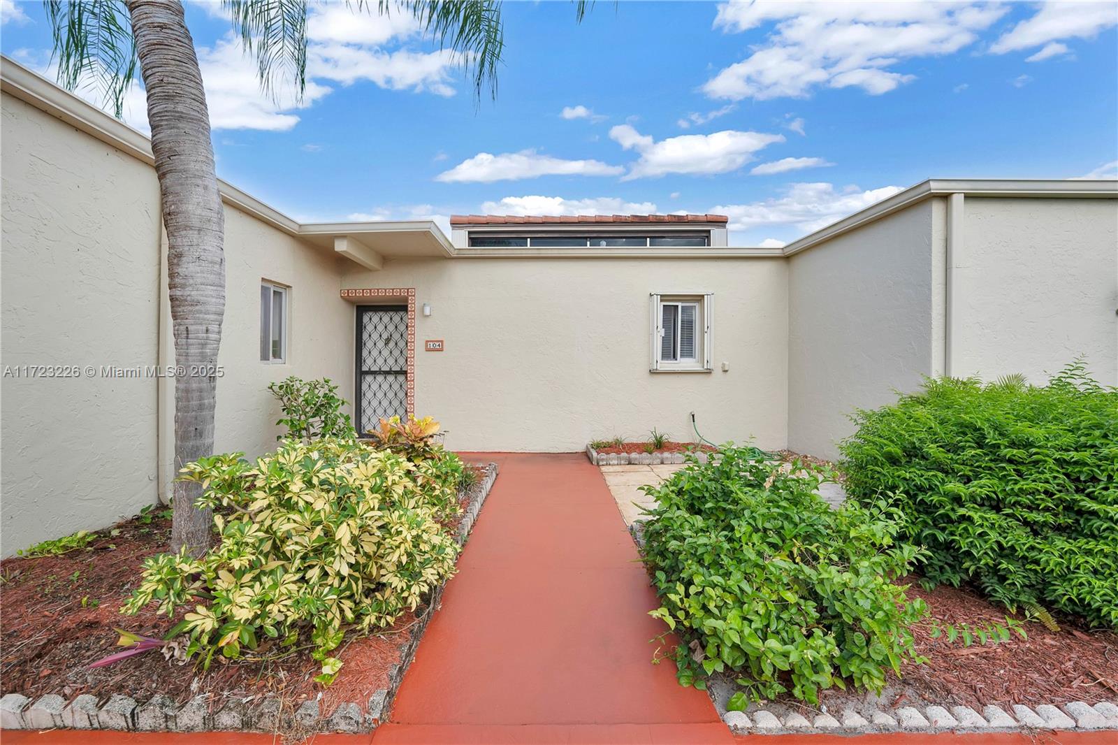 BOUNDBROOK CONDO S - Residential