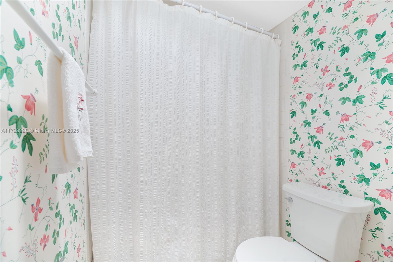 BOUNDBROOK CONDO S - Residential