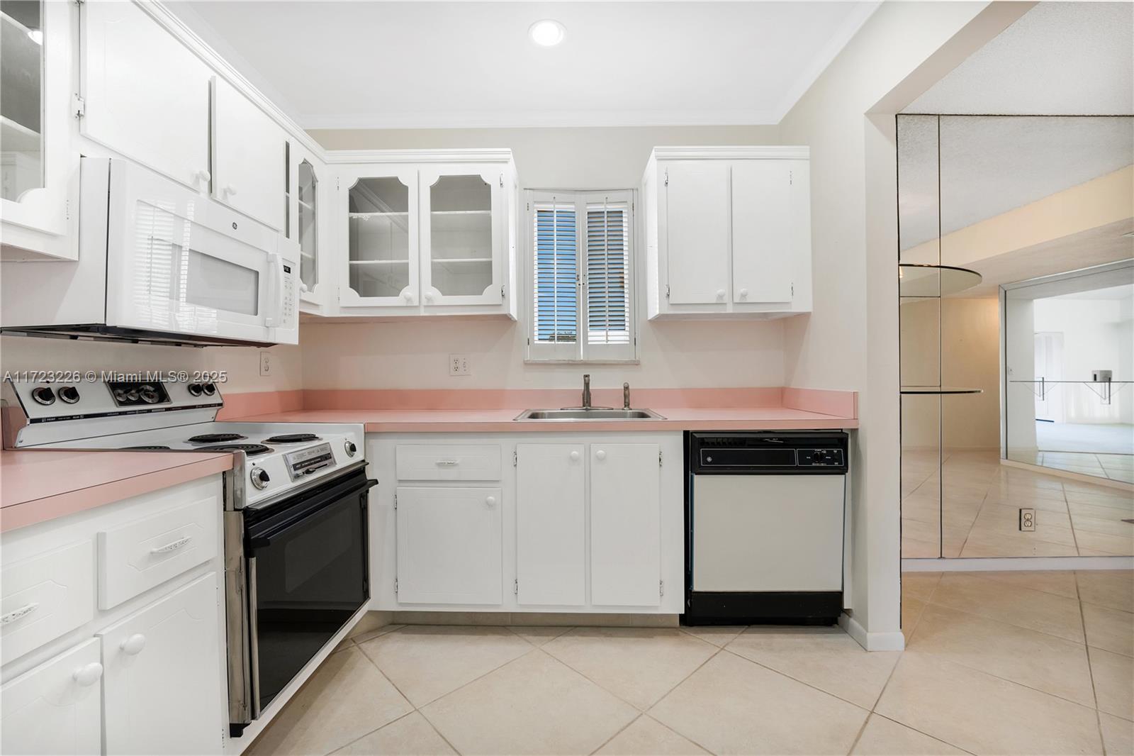 BOUNDBROOK CONDO S - Residential