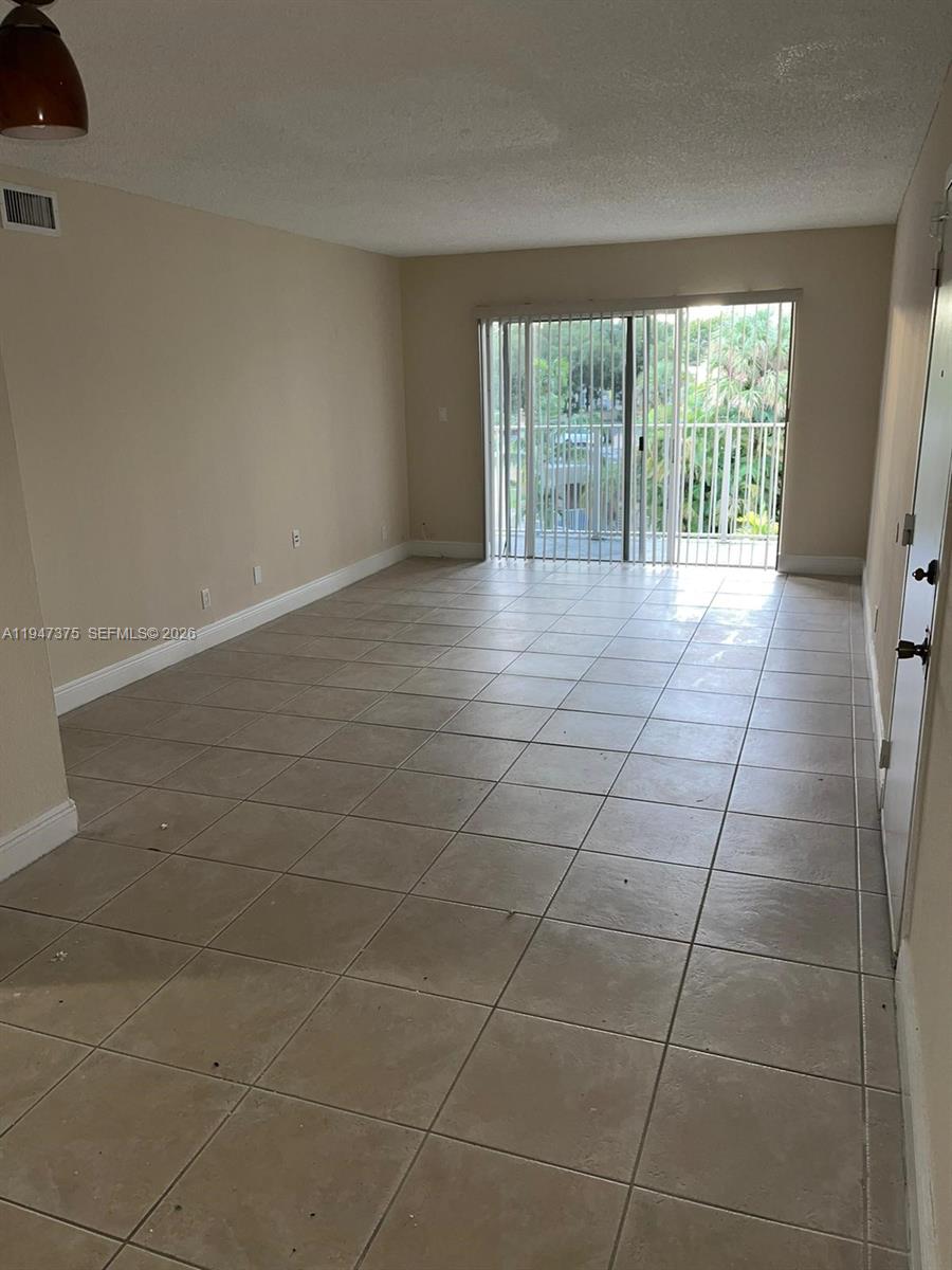 DORAL GARDENS II CONDO - Residential
