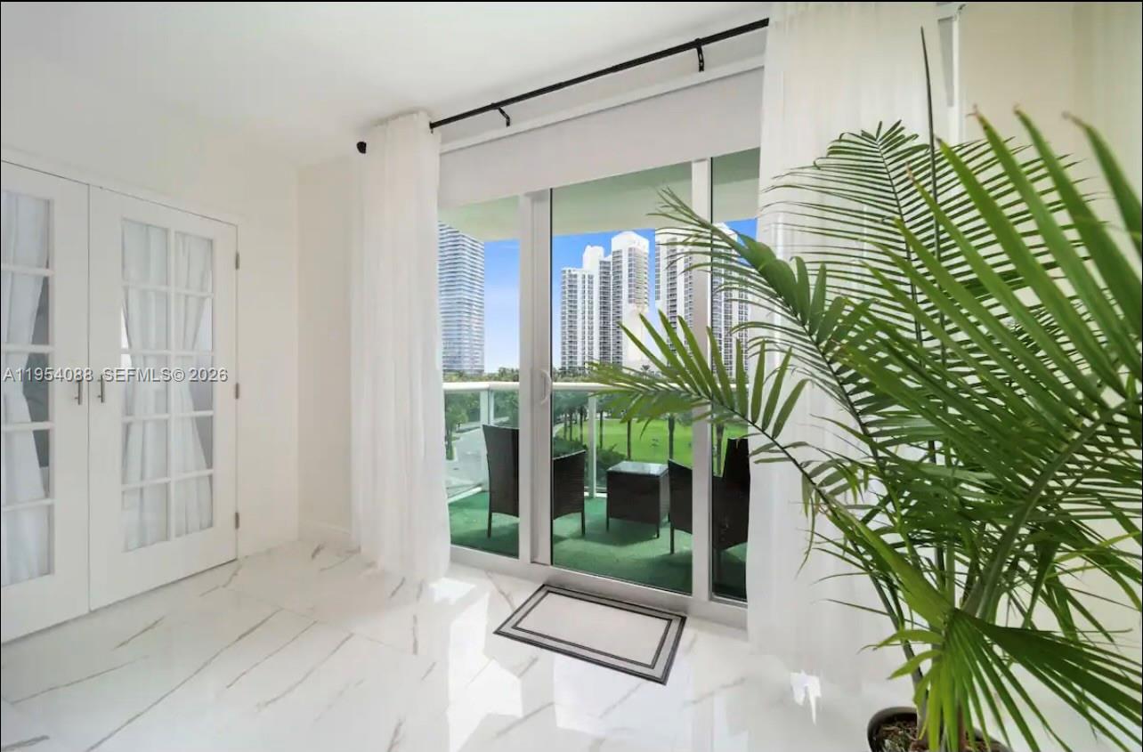 OCEAN RESERVE CONDO - Residential Lease