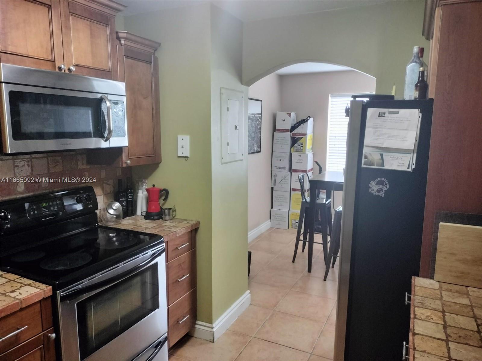 WINDMILL LAKES II CONDO - Residential