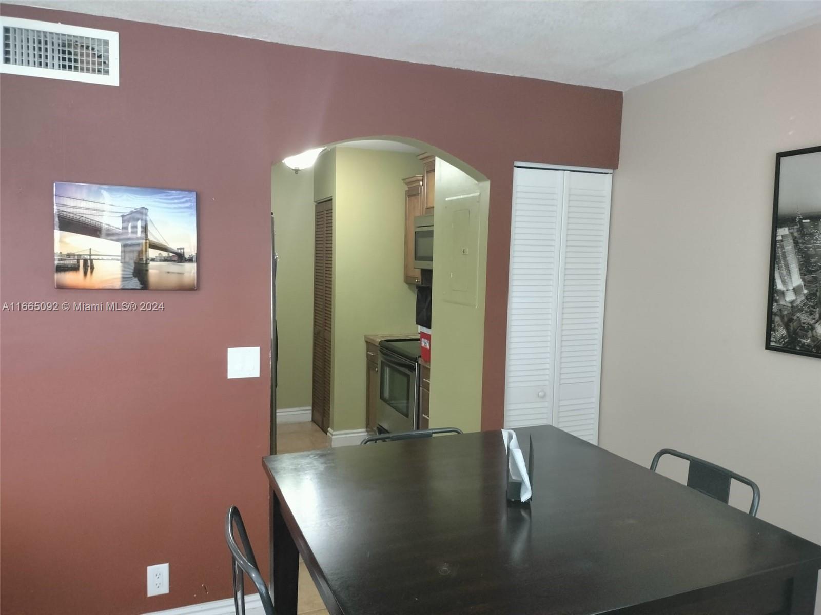 WINDMILL LAKES II CONDO - Residential