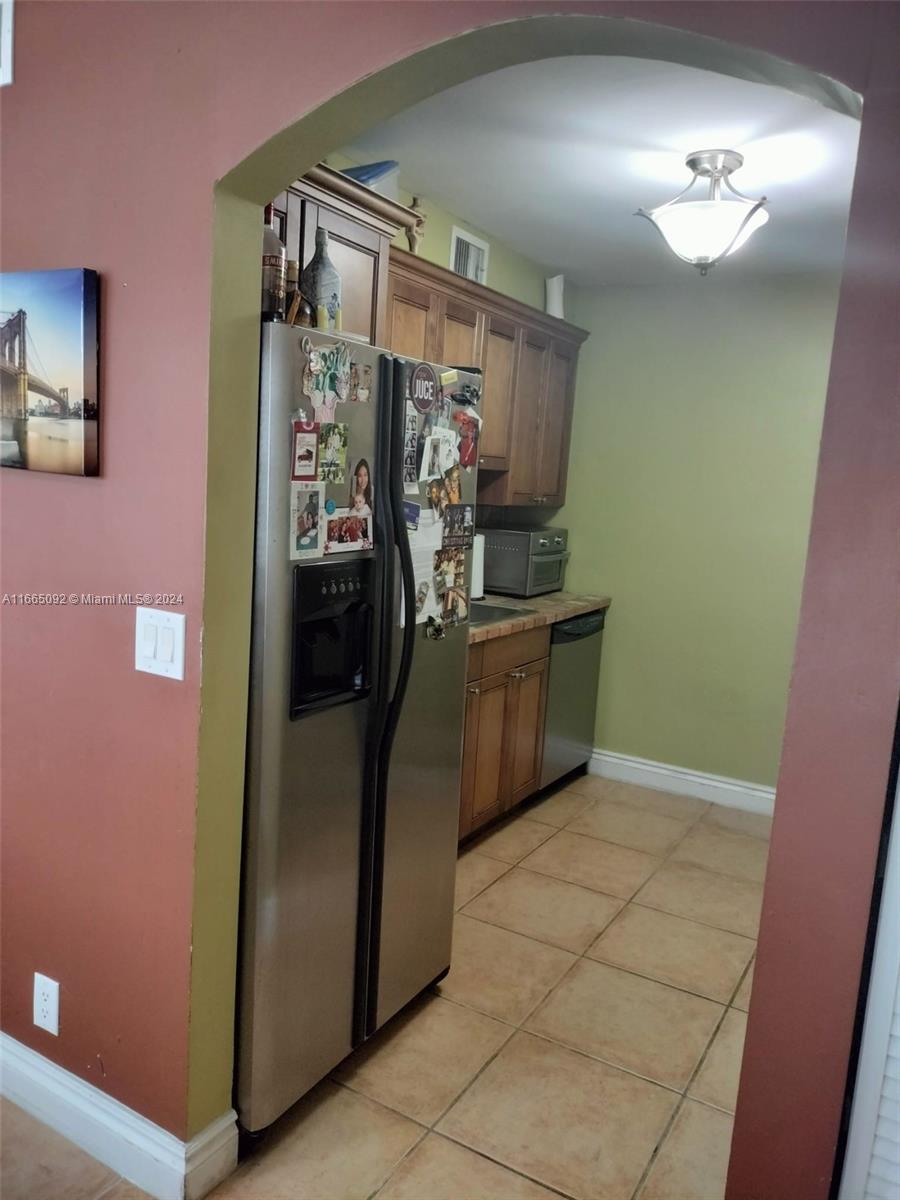 WINDMILL LAKES II CONDO - Residential