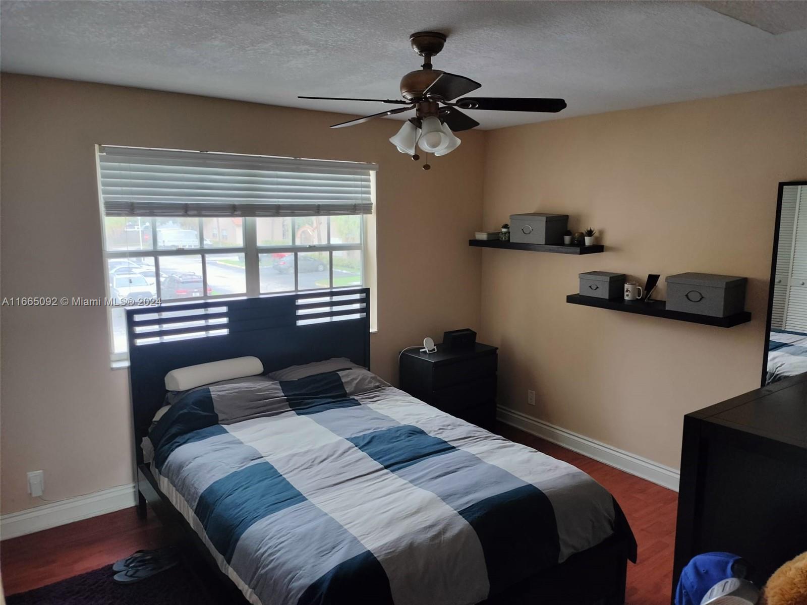 WINDMILL LAKES II CONDO - Residential