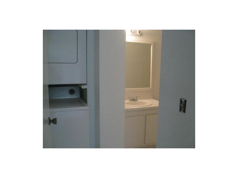 PEPPERMILL KENDALE LK'S W - Residential Lease