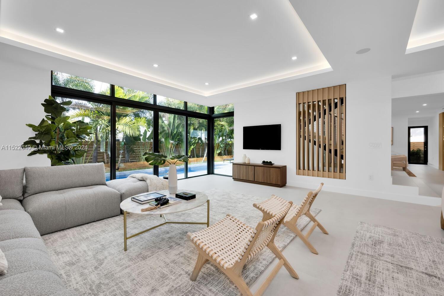 SILVER BLUFF EST SEC C - Residential