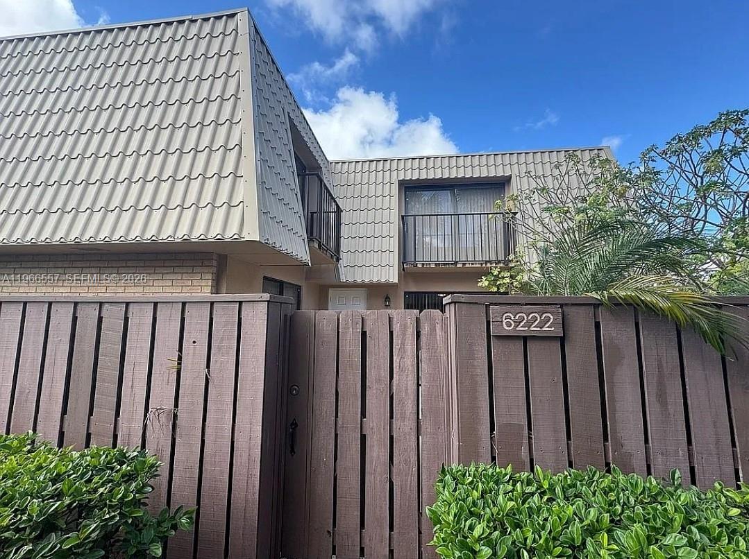 Newly renovated 2/2.5 townhome with custom European cabinets, quartz countertops, and luxury vinyl planking (laminate wood) flooring throughout. Conveniently located a short drive to downtown West Palm Beach, the outlets, nonstop entertainment, and both I95 and the FL Turnpike. Perfect for a young professional or small family. This home has been pristinely maintained. Features two bedrooms each with an en suite bathroom and large closets (one walk in), plus a half bath downstairs. Oversized storage closet downstairs. Lots of natural light throughout. HOA fee includes recreation area (pool, tennis courts, pickleball courts), insurance from walls out and the roof, roof maintenance, and landscaping. HOA includes insurance on roof and exterior. Homeowner’s insurance is very low monthly cost – $100/month.