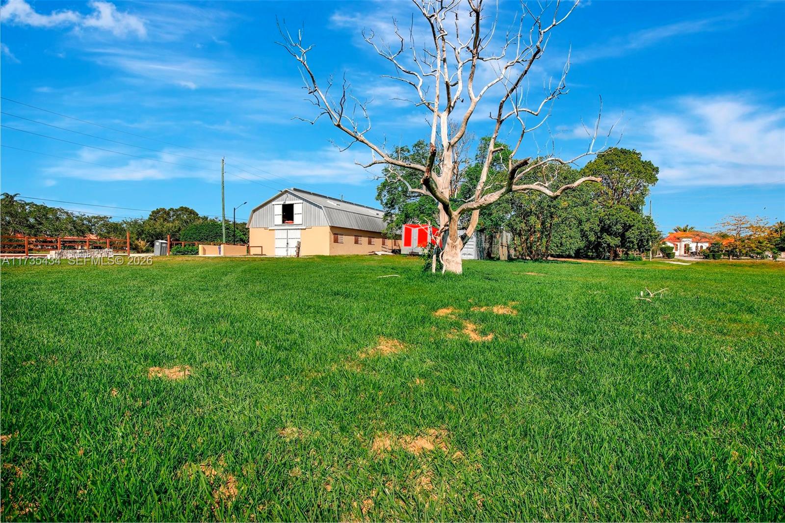 COUNTRY CLUB RANCHES - Land