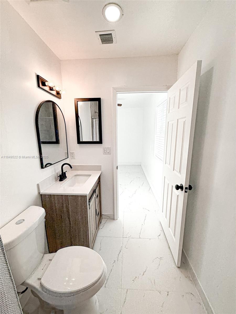 SANTA CLARA SUB - Residential Lease