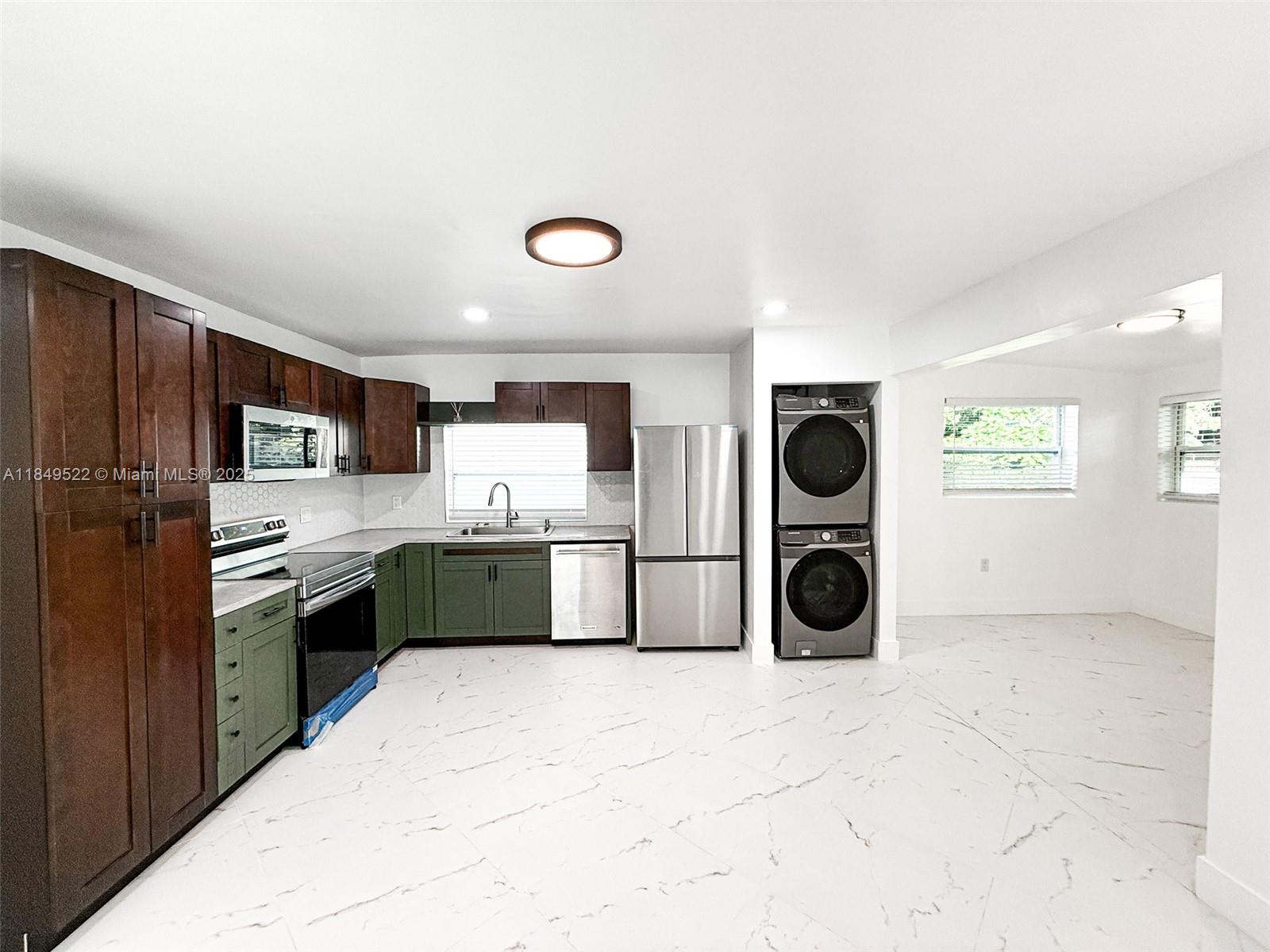 SANTA CLARA SUB - Residential Lease