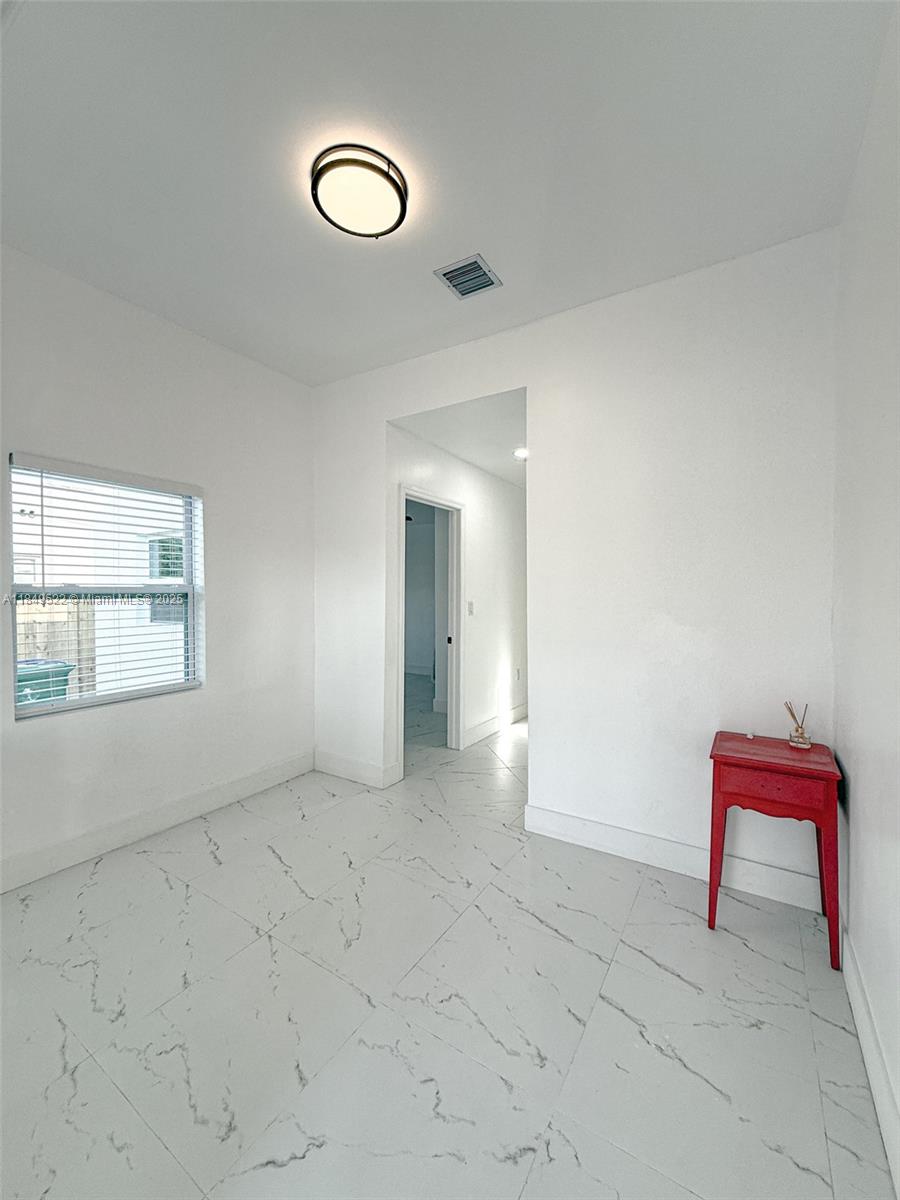 SANTA CLARA SUB - Residential Lease
