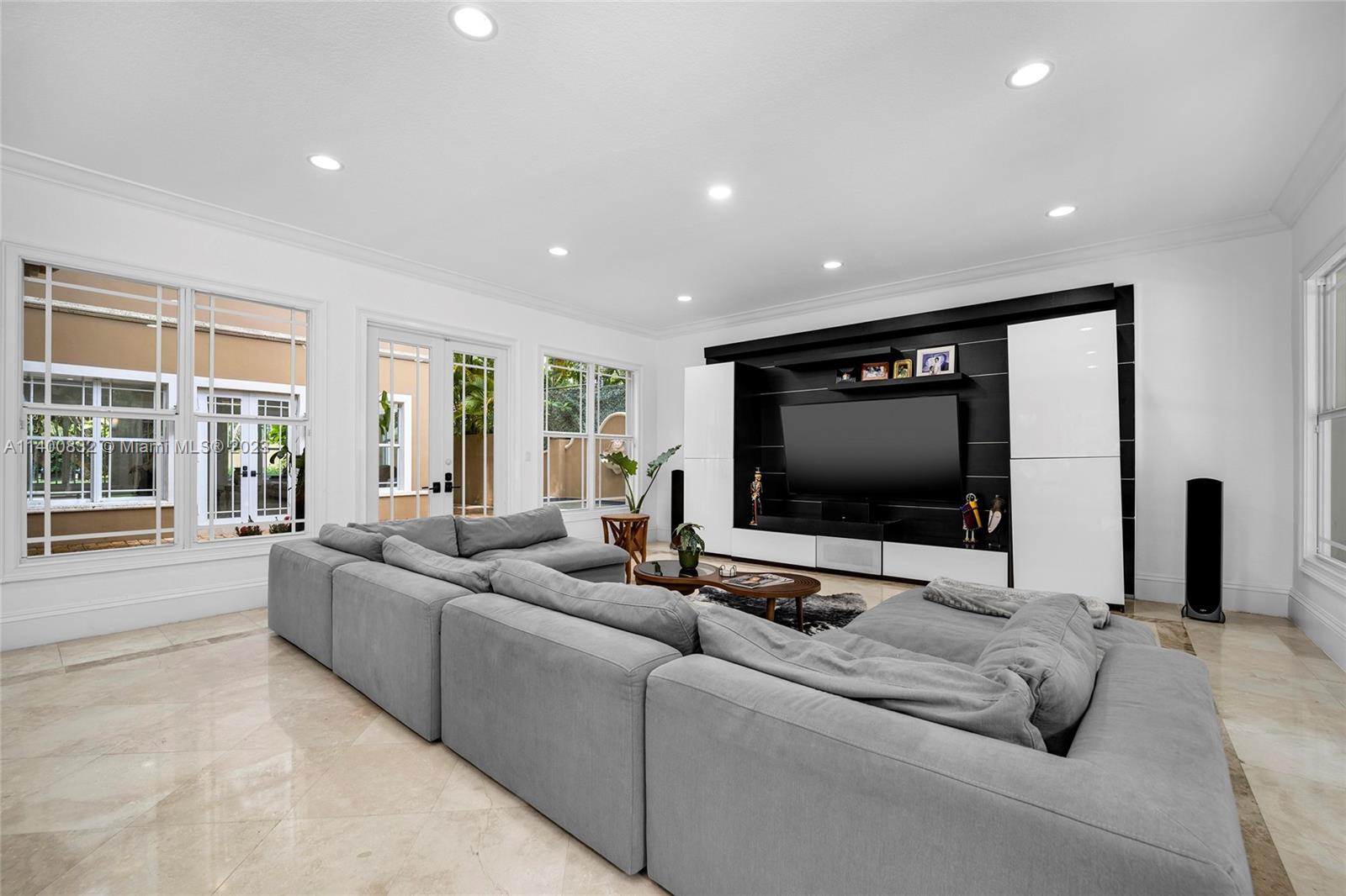BISCAYNE PARK TERR - Residential
