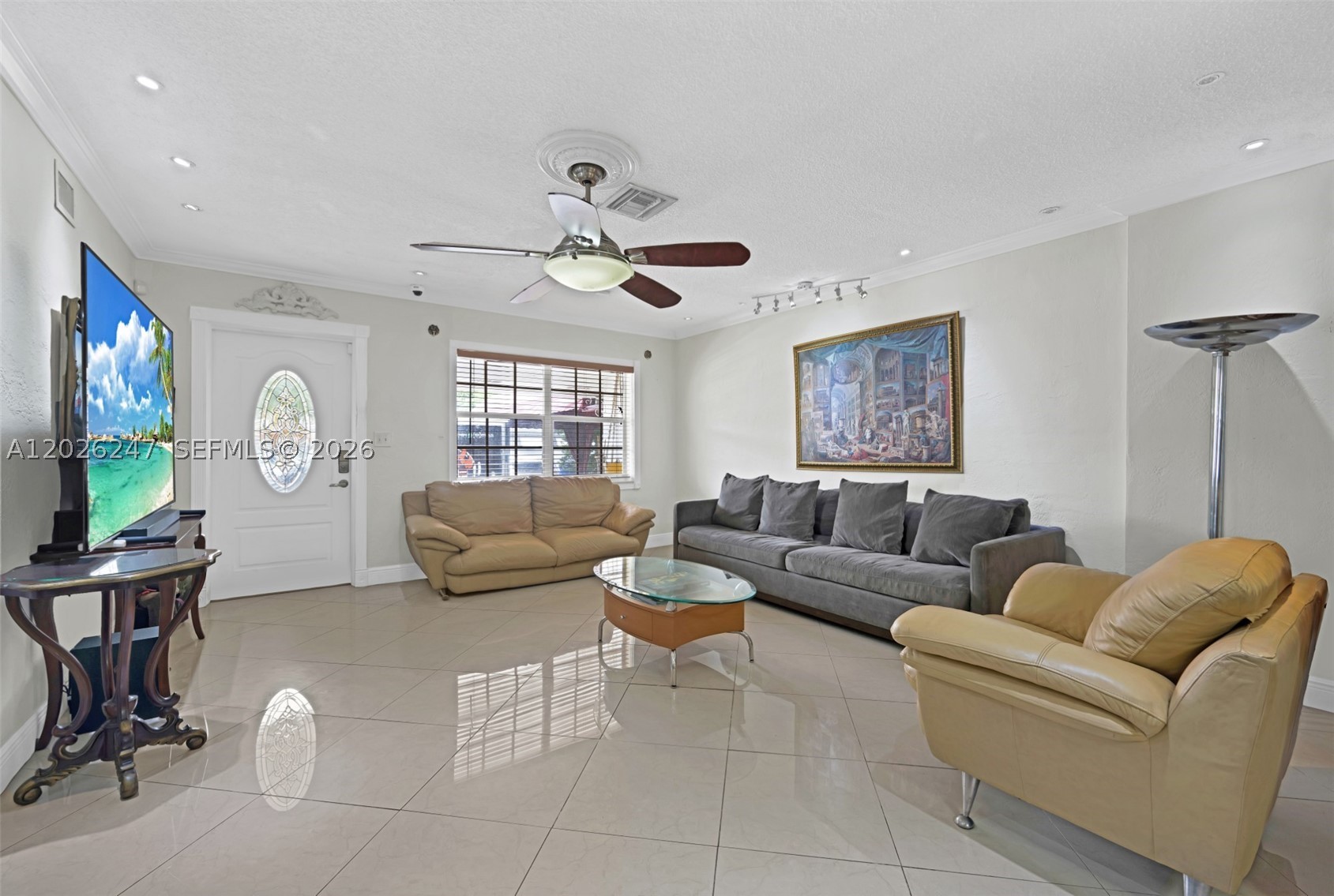 SOUTH HOLLYWOOD AMD PLAT - Residential Lease