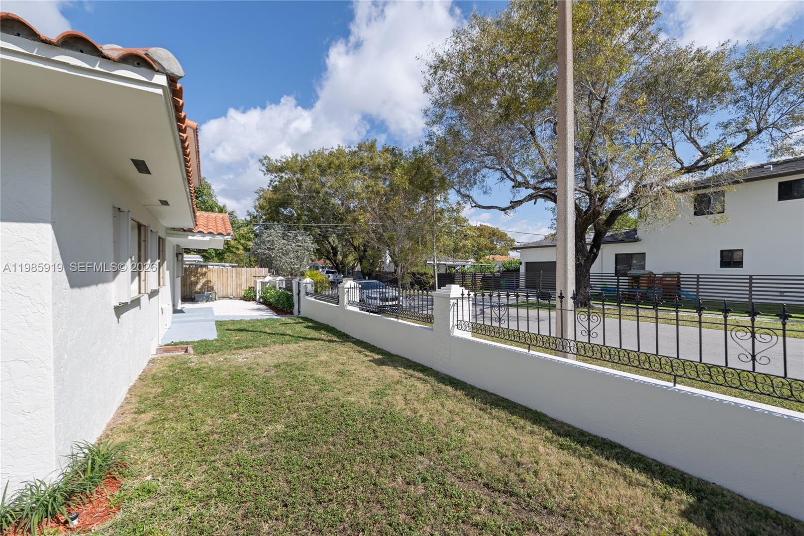 HAZELTON PARK - Residential