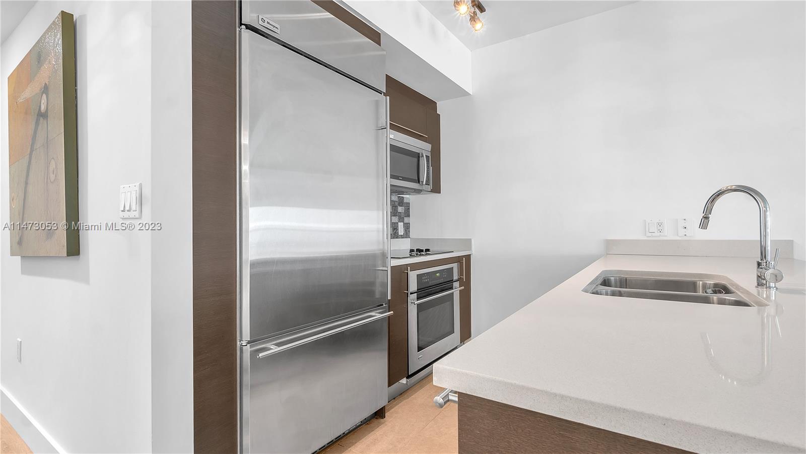 500 BRICKELL WEST CONDO - Residential Lease