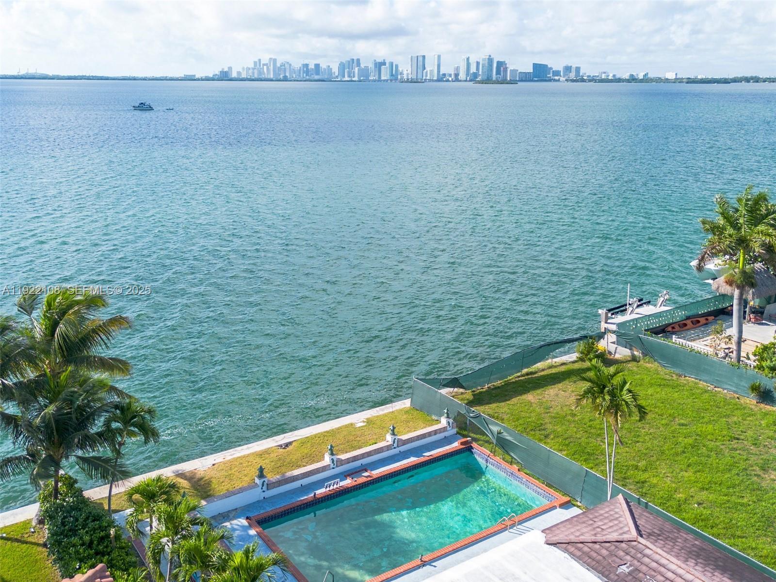 TREASURE ISLAND - Residential