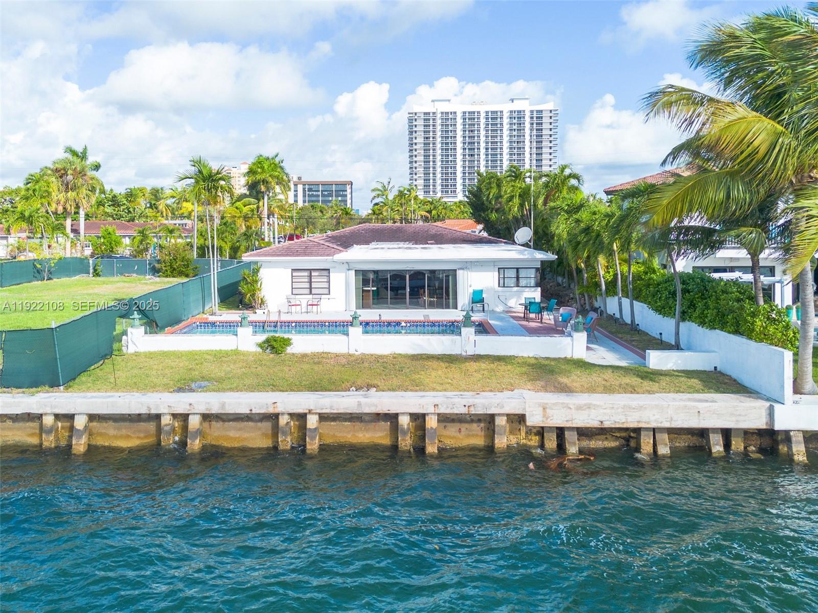 TREASURE ISLAND - Residential