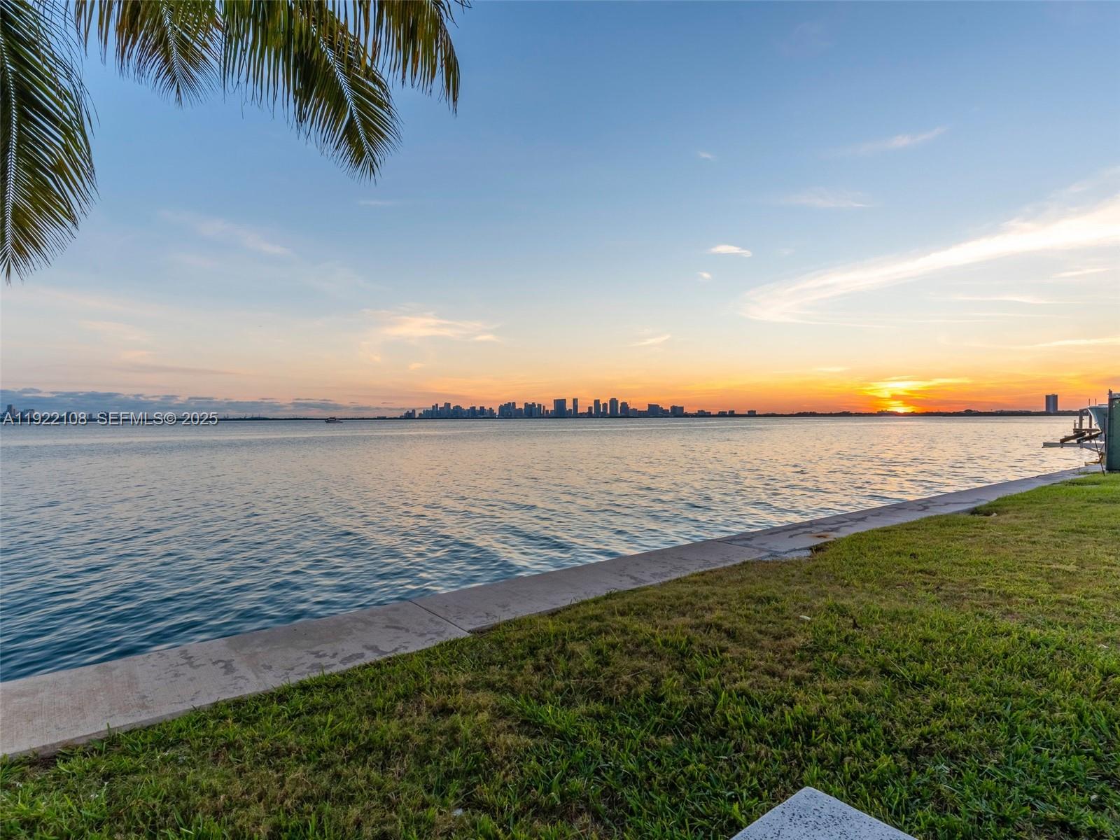 TREASURE ISLAND - Residential