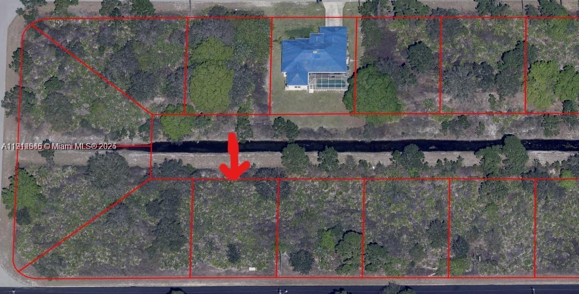 LEHIGH ACRES - Land