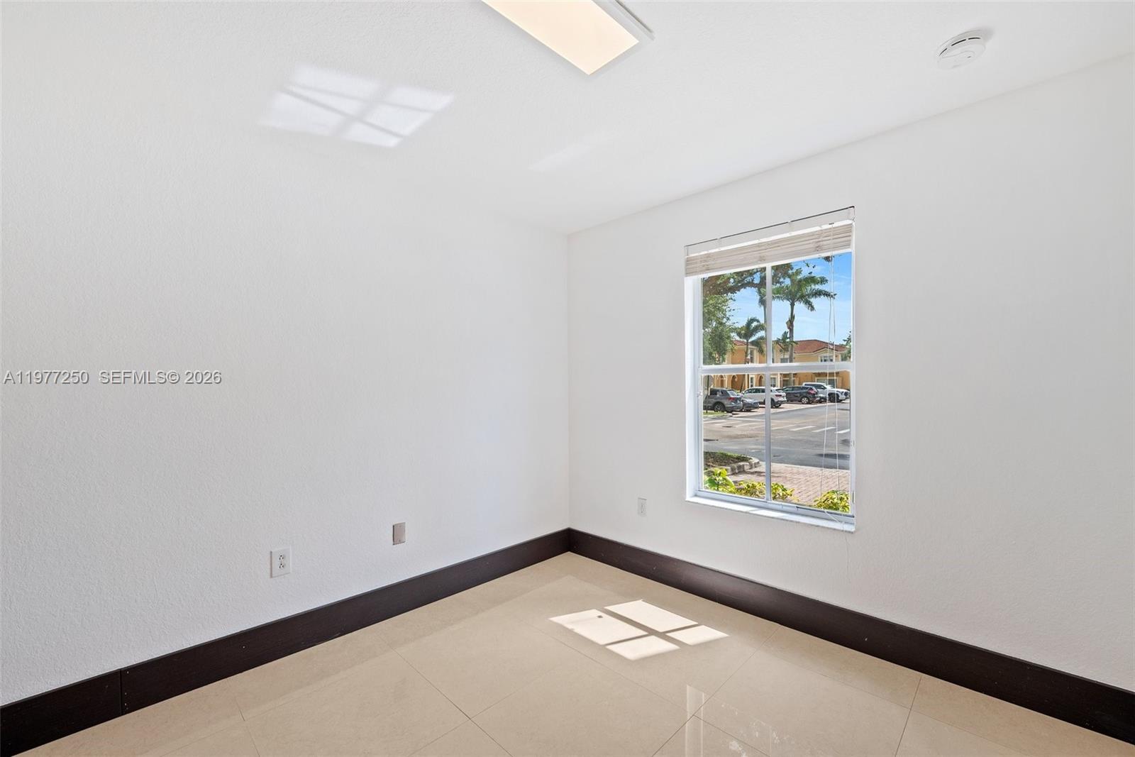 MELROSE POINT CONDO - Residential
