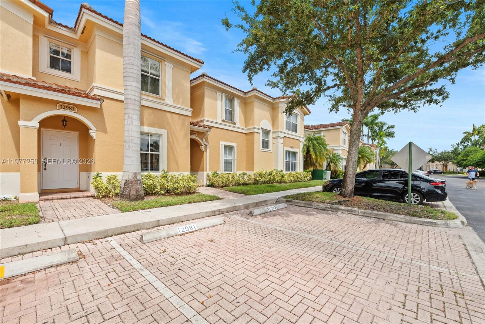 MELROSE POINT CONDO - Residential