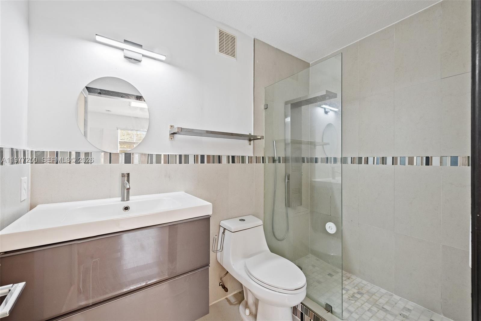 MELROSE POINT CONDO - Residential