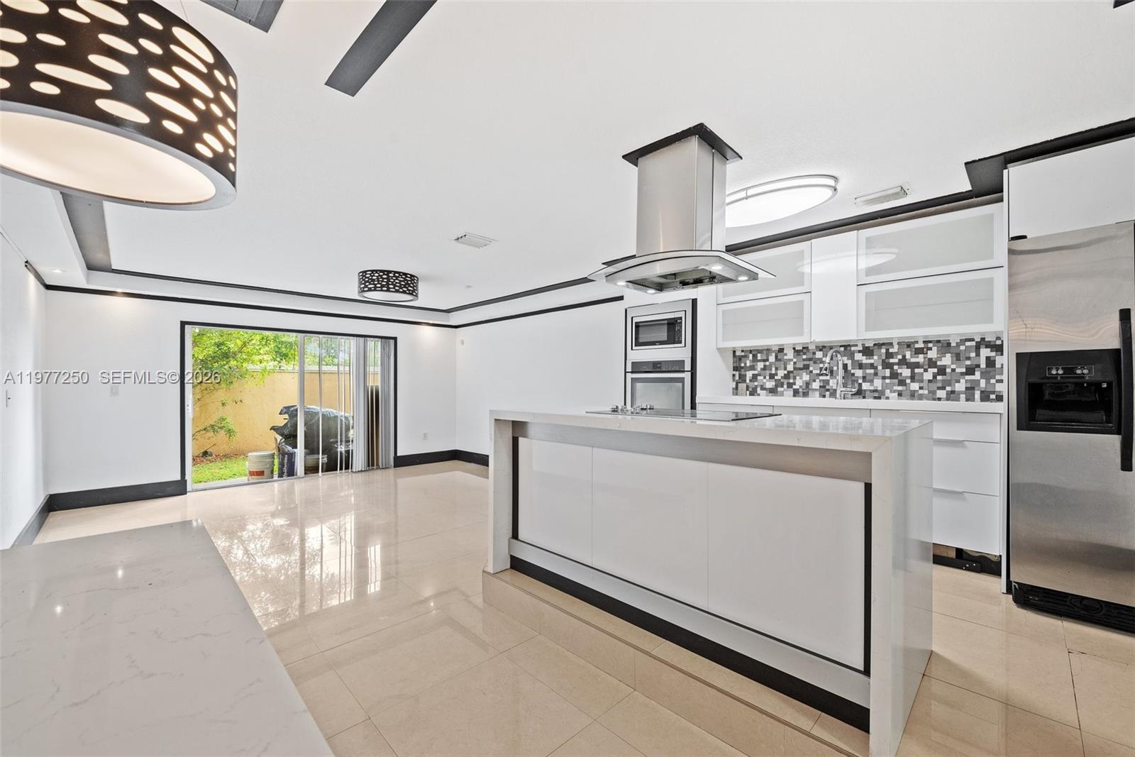 MELROSE POINT CONDO - Residential