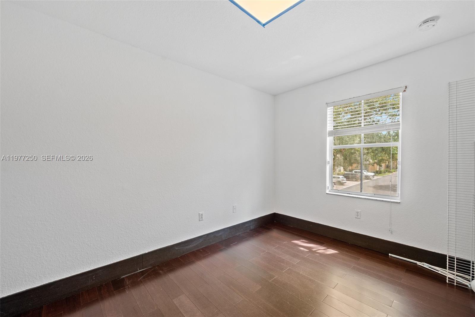 MELROSE POINT CONDO - Residential