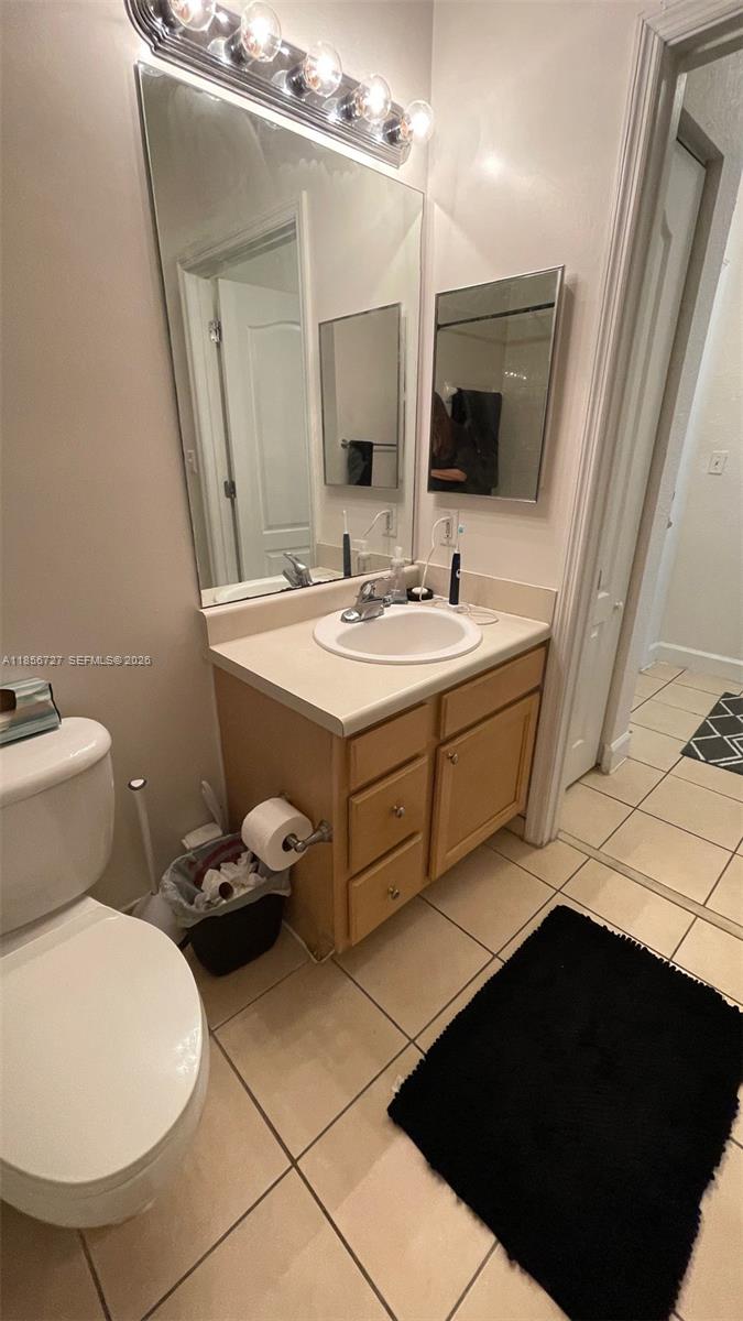 VALENCIA CONDO - Residential