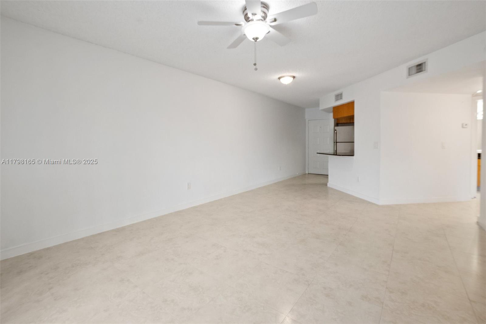 LAS VISTAS AT DORAL CONDO - Residential Lease